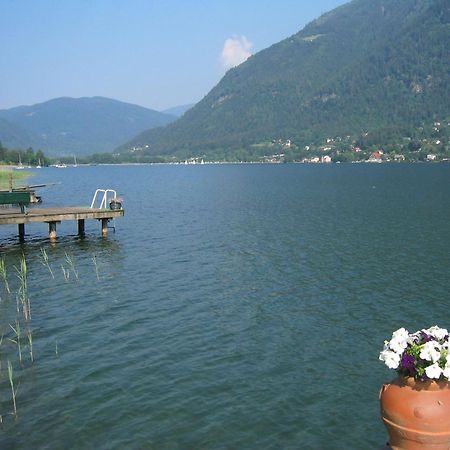 Gaestehaus Haerb Landskron Bagian luar foto